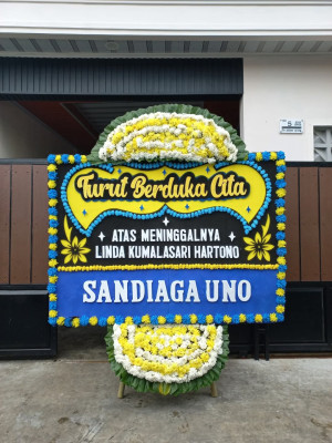 Papan Bunga Duka di Gunungparang